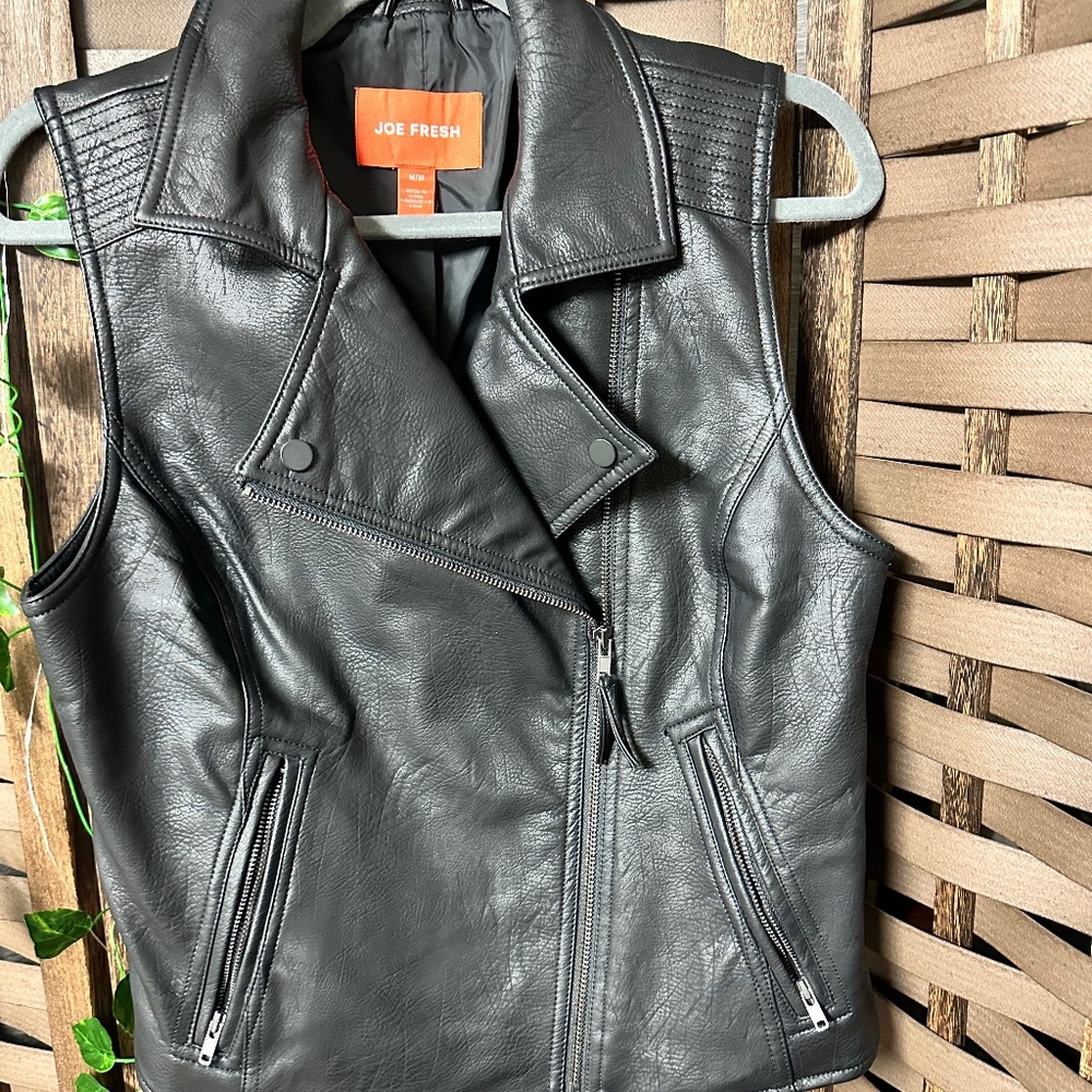 Vest faux leather